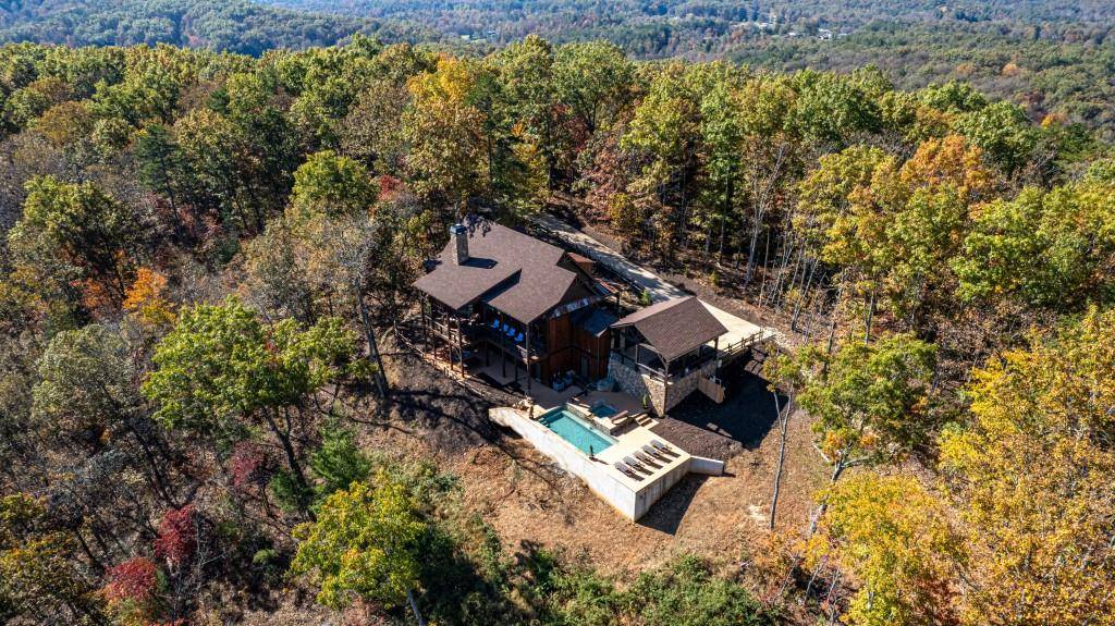 Blue Ridge, GA 30513,700 Scenic Heights DR