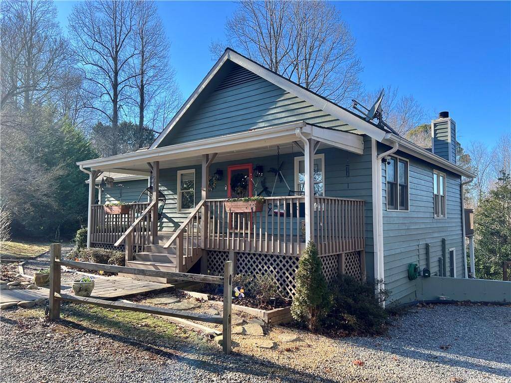 Hiawassee, GA 30546,995 Vista LN