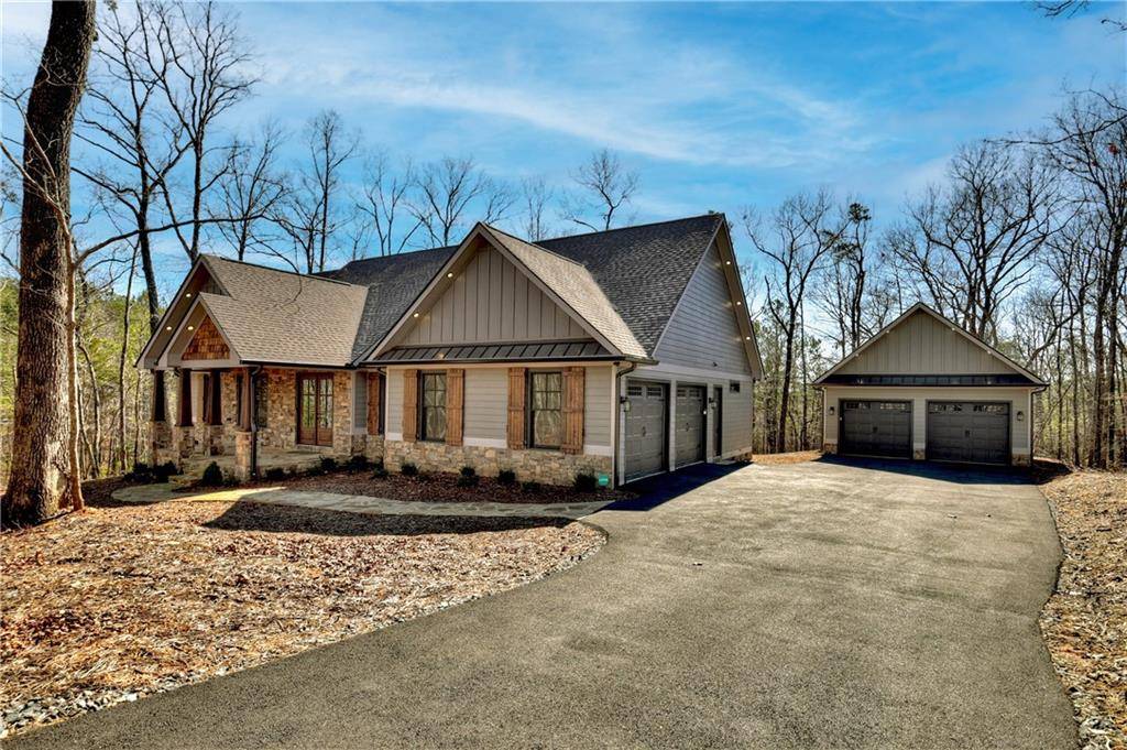 Ellijay, GA 30540,237 Doll Mountain RD