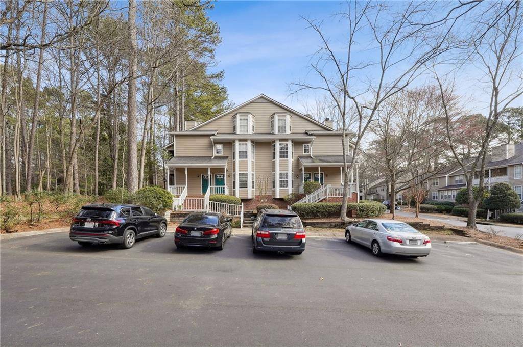 Dunwoody, GA 30338,4464 Pineridge CIR