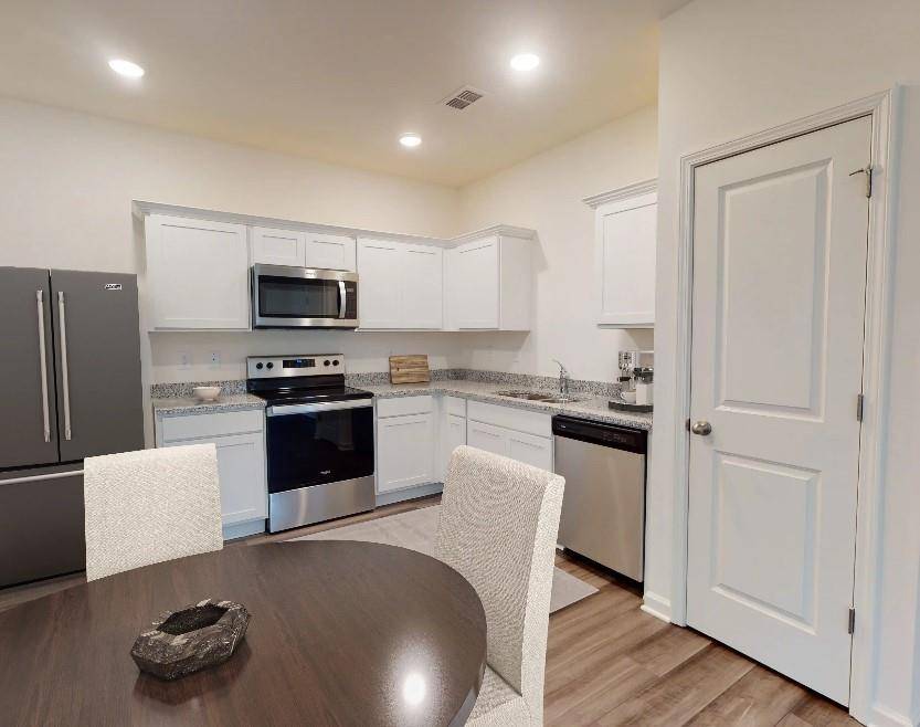 Palmetto, GA 30268,585 Magnolia CIR #43