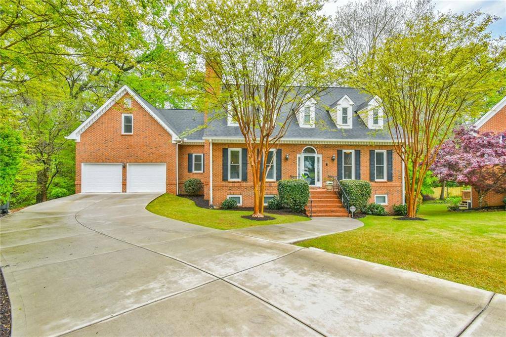 Marietta, GA 30068,614 Fairway CT