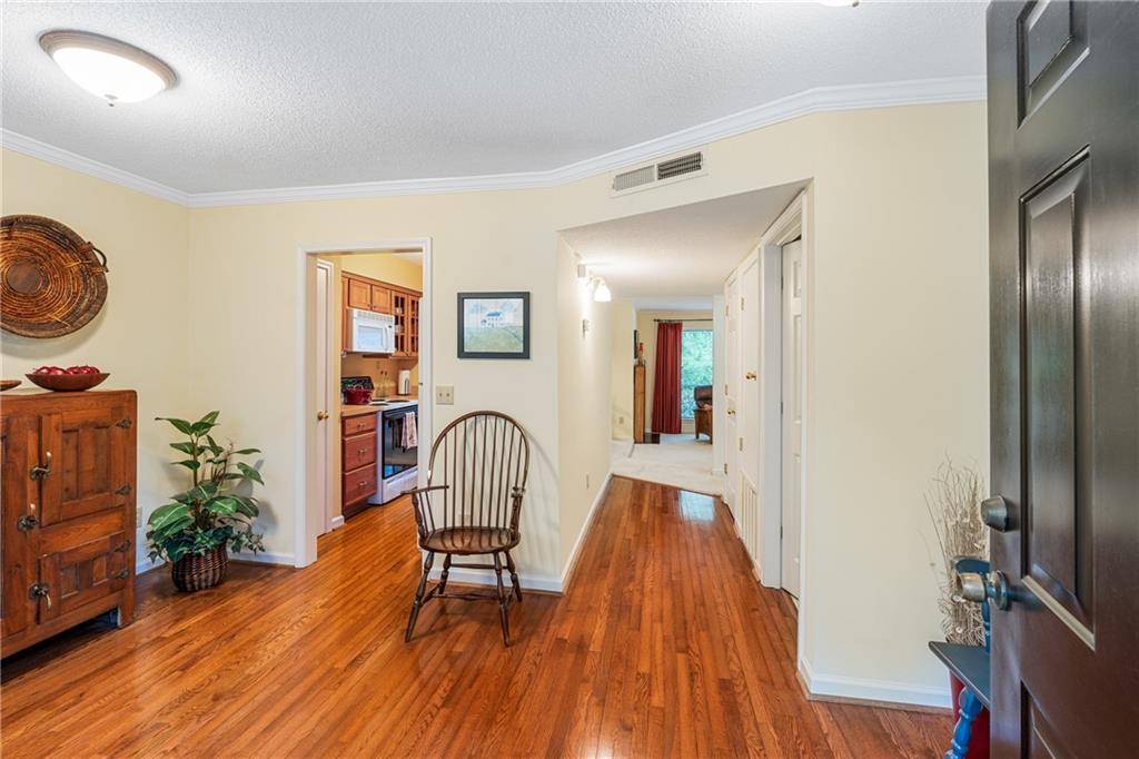 Peachtree Corners, GA 30092,6380 Hawthorne TER