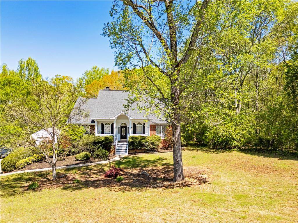 Hoschton, GA 30548,74 Indian Creek WAY