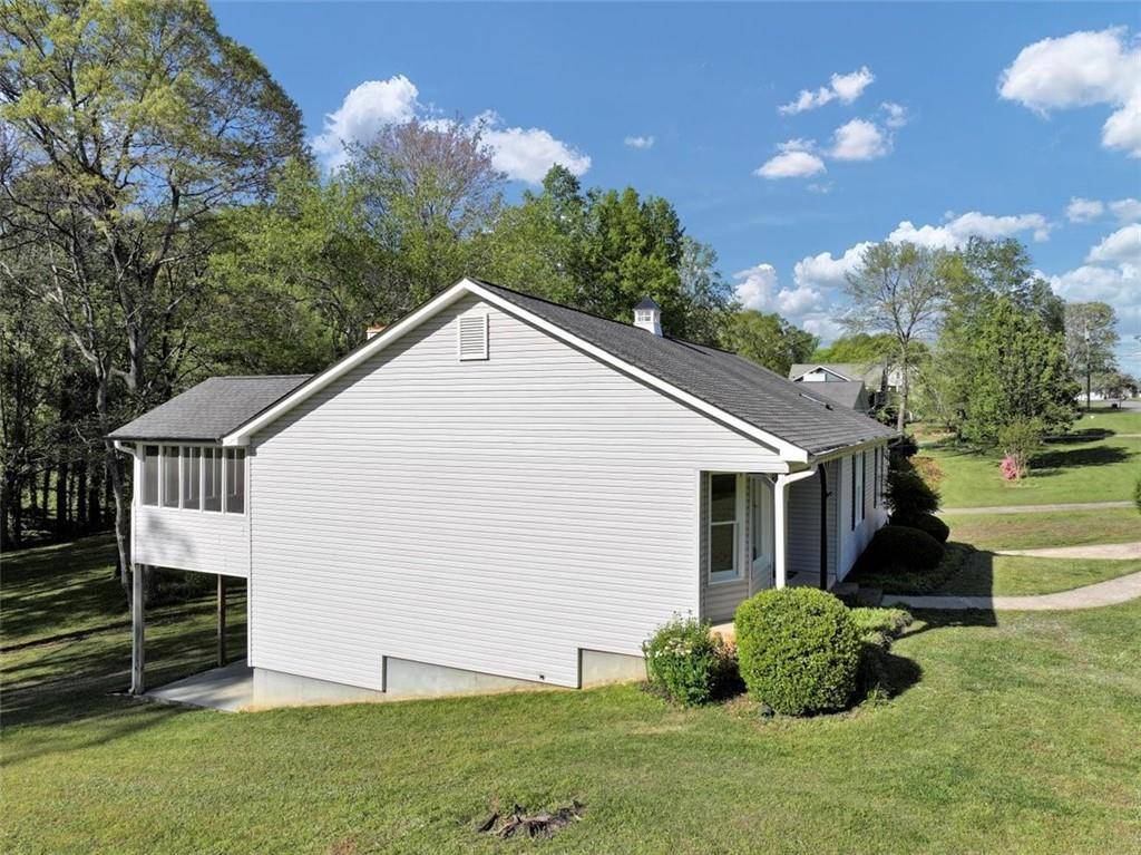 Woodstock, GA 30188,410 Hickory Walk