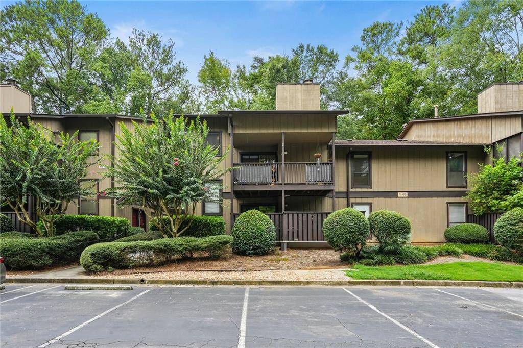 Sandy Springs, GA 30350,401 River Run DR