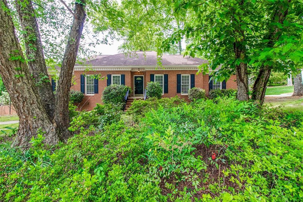 Suwanee, GA 30024,1561 Water Oak CT