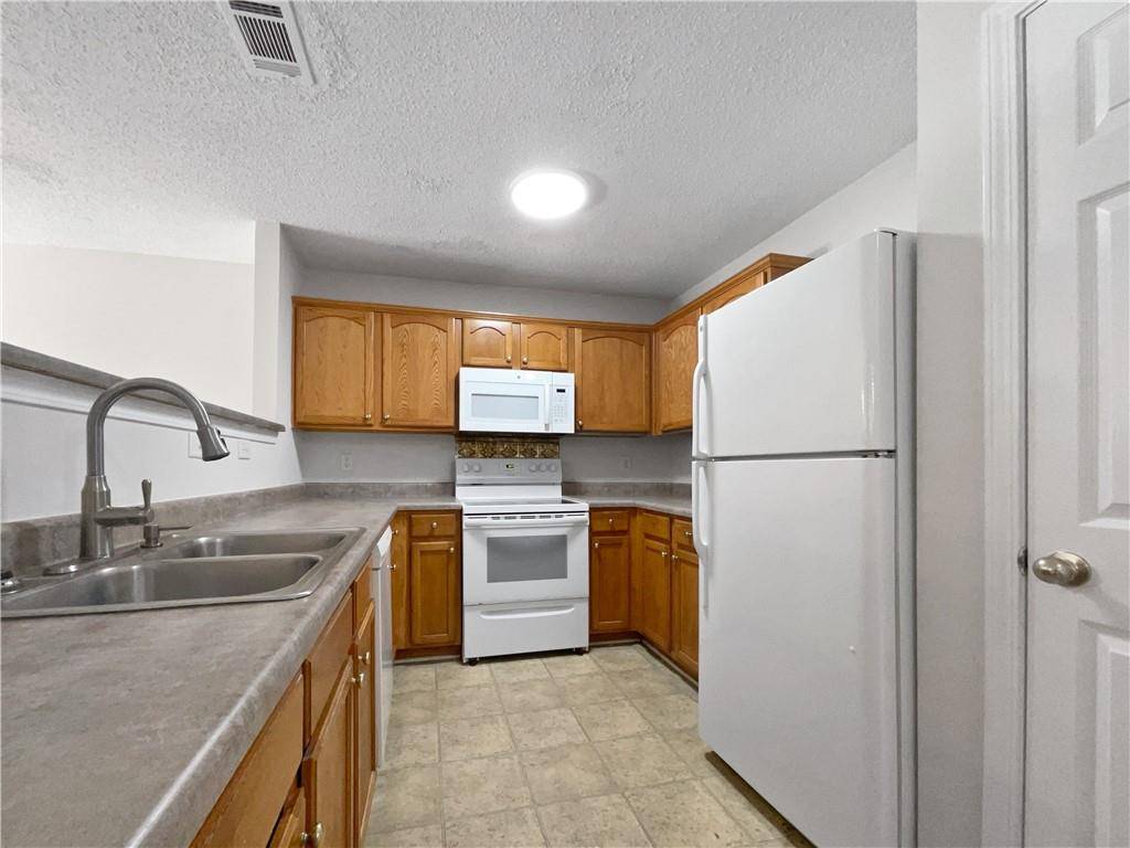 Union City, GA 30291,6338 Hickory Lane CIR