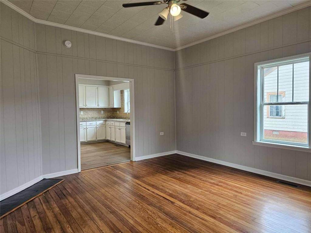 Aragon, GA 30104,17 Elm ST