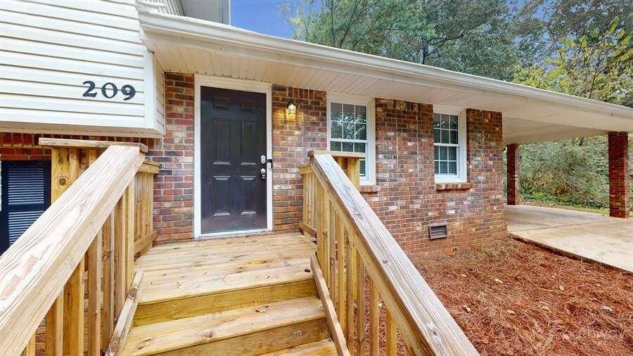 Riverdale, GA 30274,209 Lucan CT