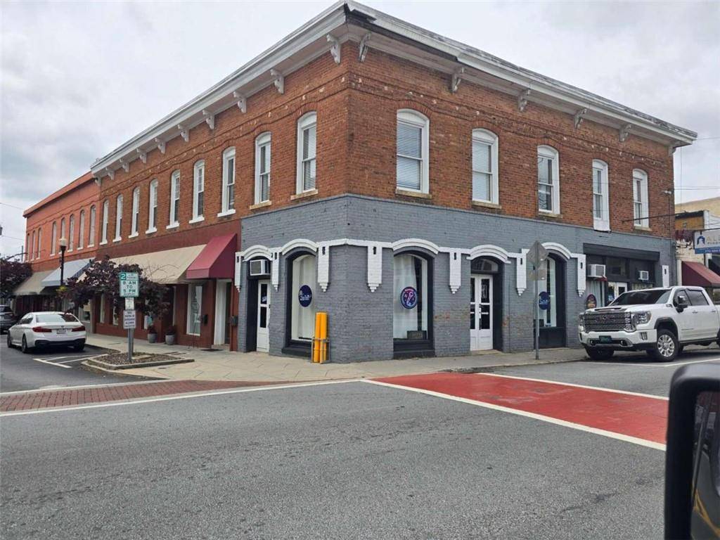 Conyers, GA 30012,862 Main Street Ne