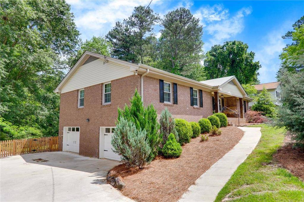 Marietta, GA 30066,1383 Shadowood CT