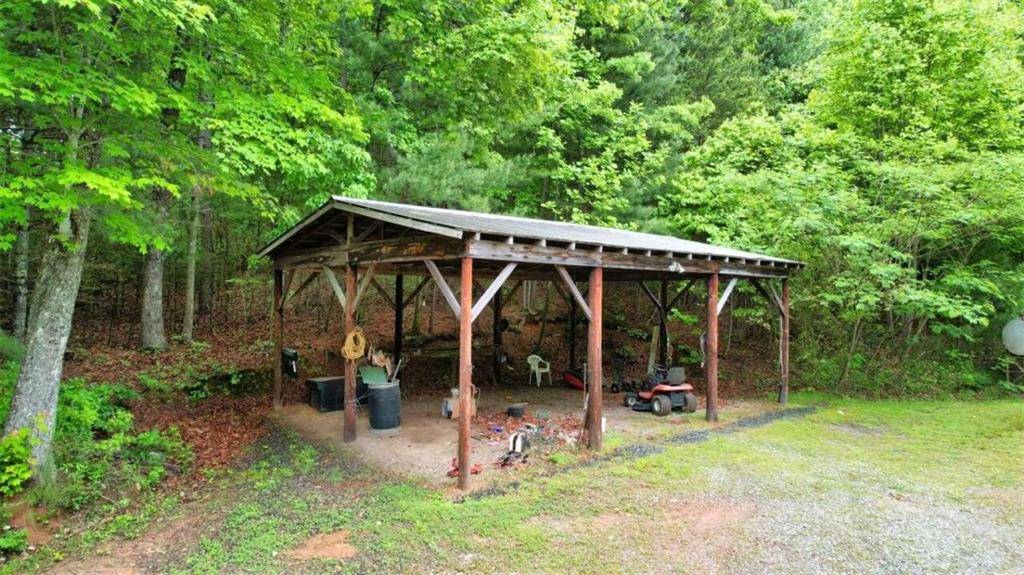 Blue Ridge, GA 30513,111 Chestnut Gap RD