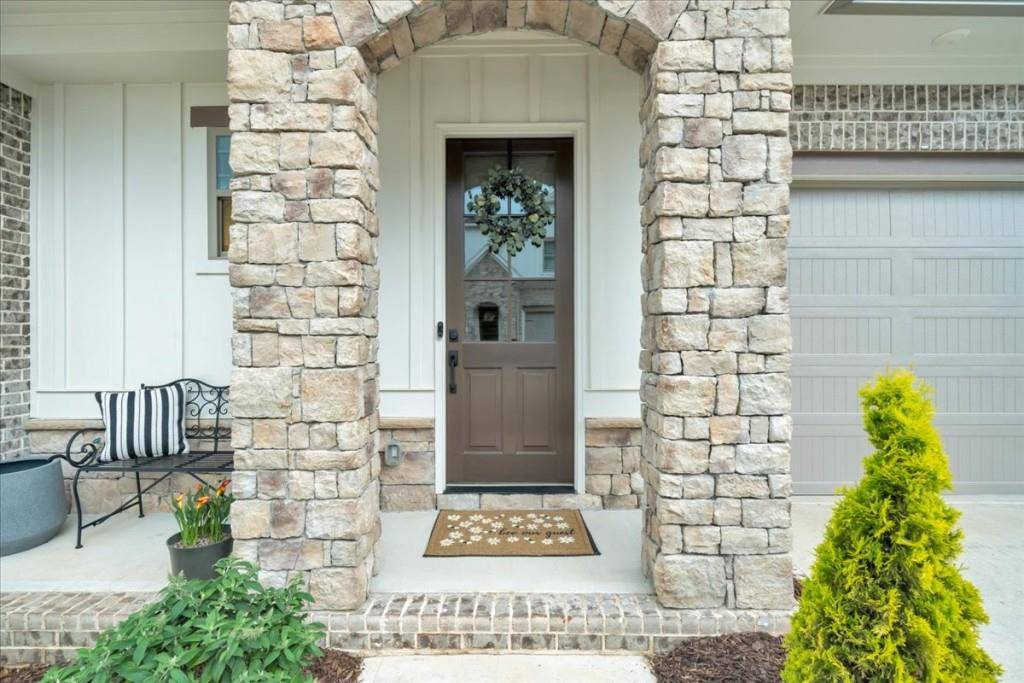 Canton, GA 30114,102 Heron Pointe TRL