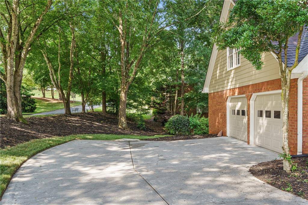 Roswell, GA 30075,4162 Stonechat CT NE
