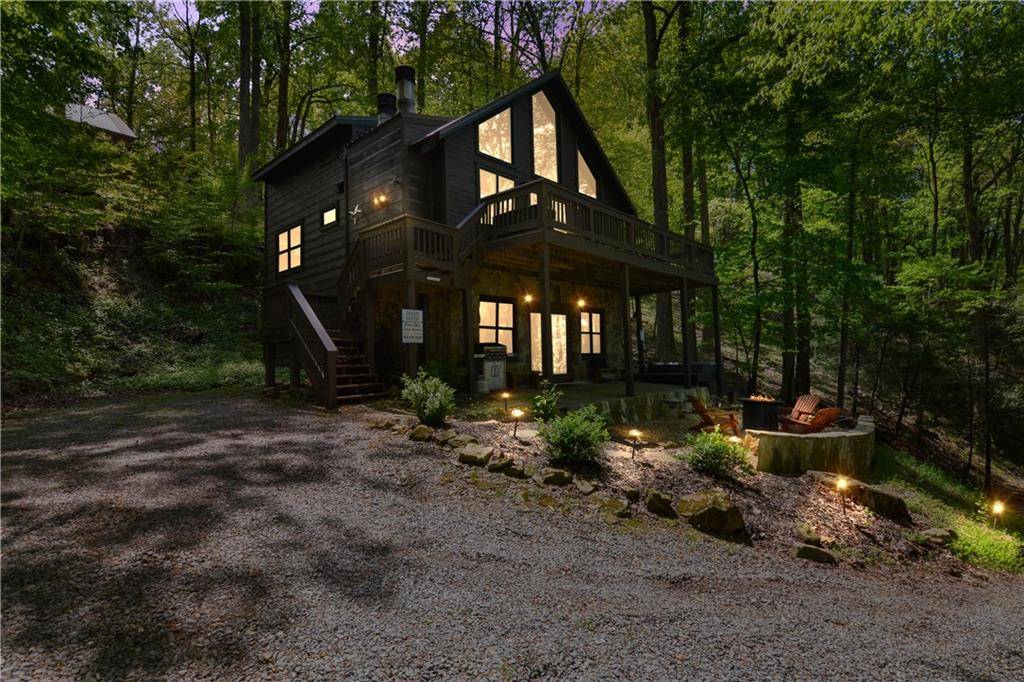 Ellijay, GA 30536,1213 Mountain Oak RD