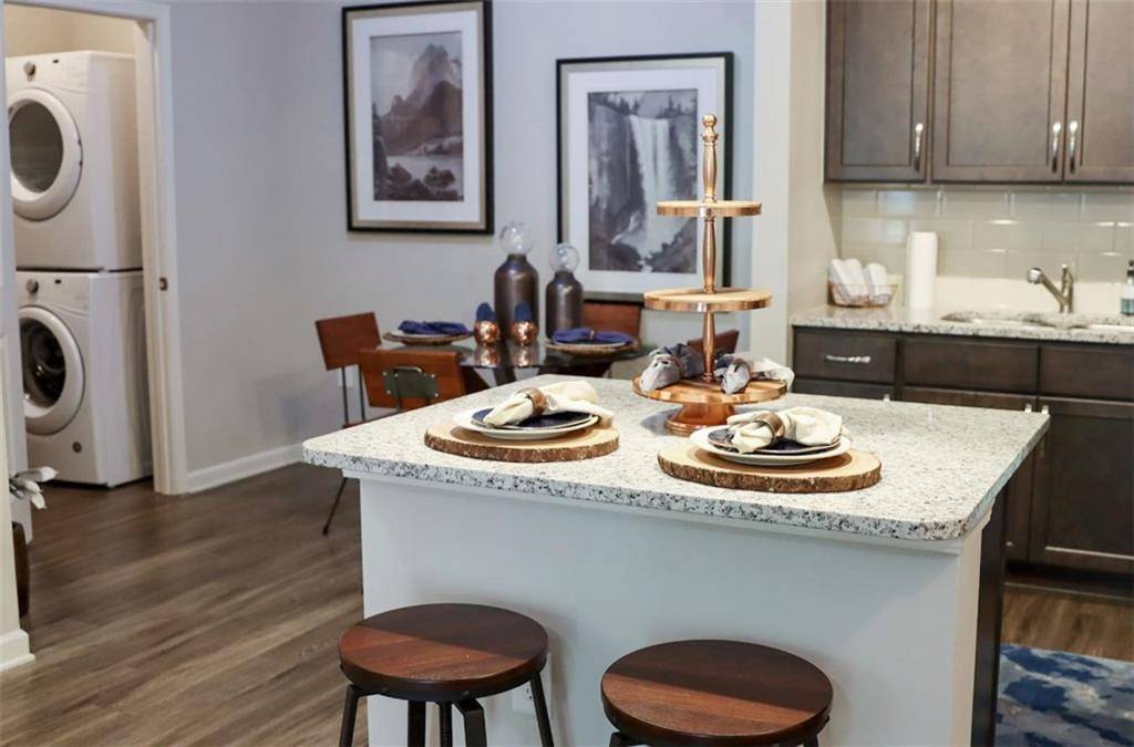 Canton, GA 30114,30 Laurel Canyon Village CIR #04304