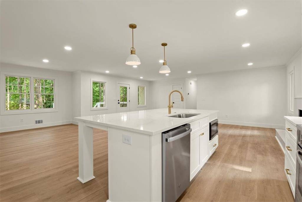 Roswell, GA 30075,5096 Bedell RD NE