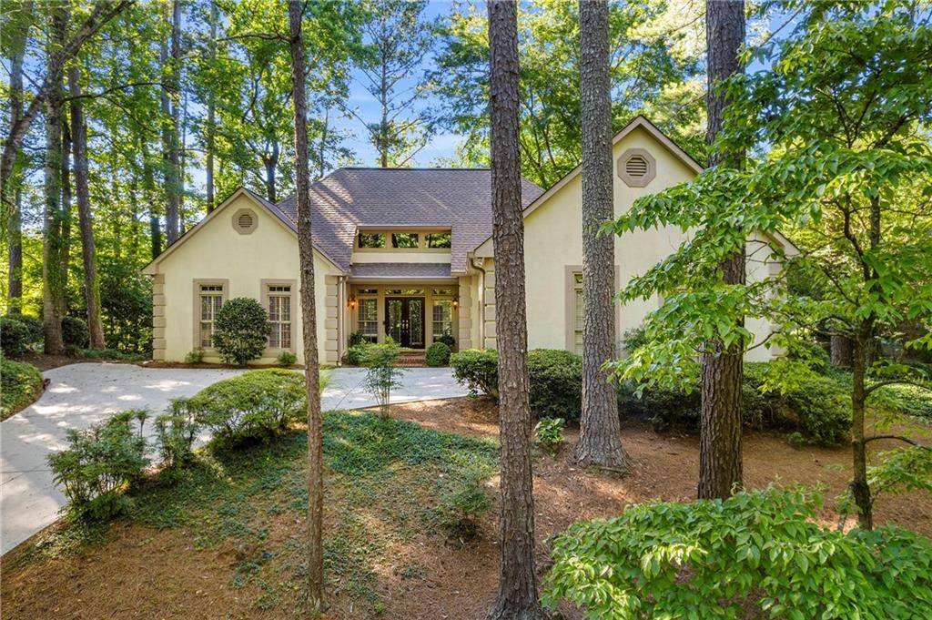 Roswell, GA 30075,1030 Azalea DR