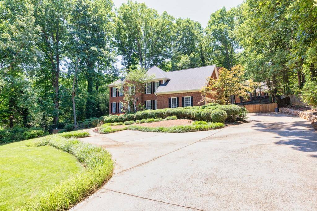 Athens, GA 30606,135 Oakbend CT