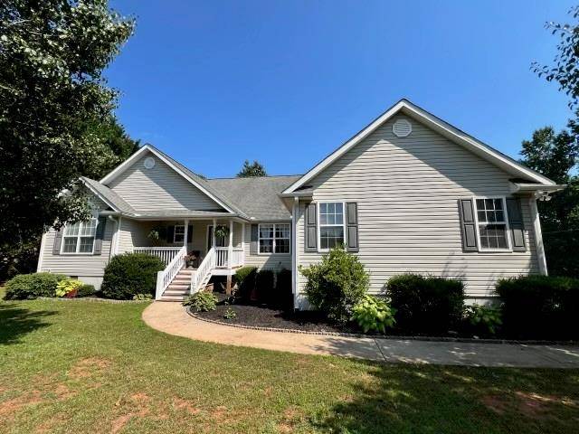 Mount Airy, GA 30563,111 Sassafras LN