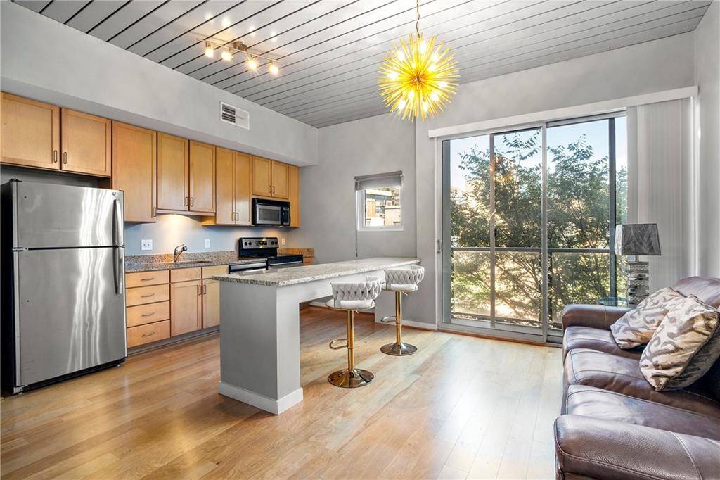 Atlanta, GA 30308,620 Glen Iris DR NE #205