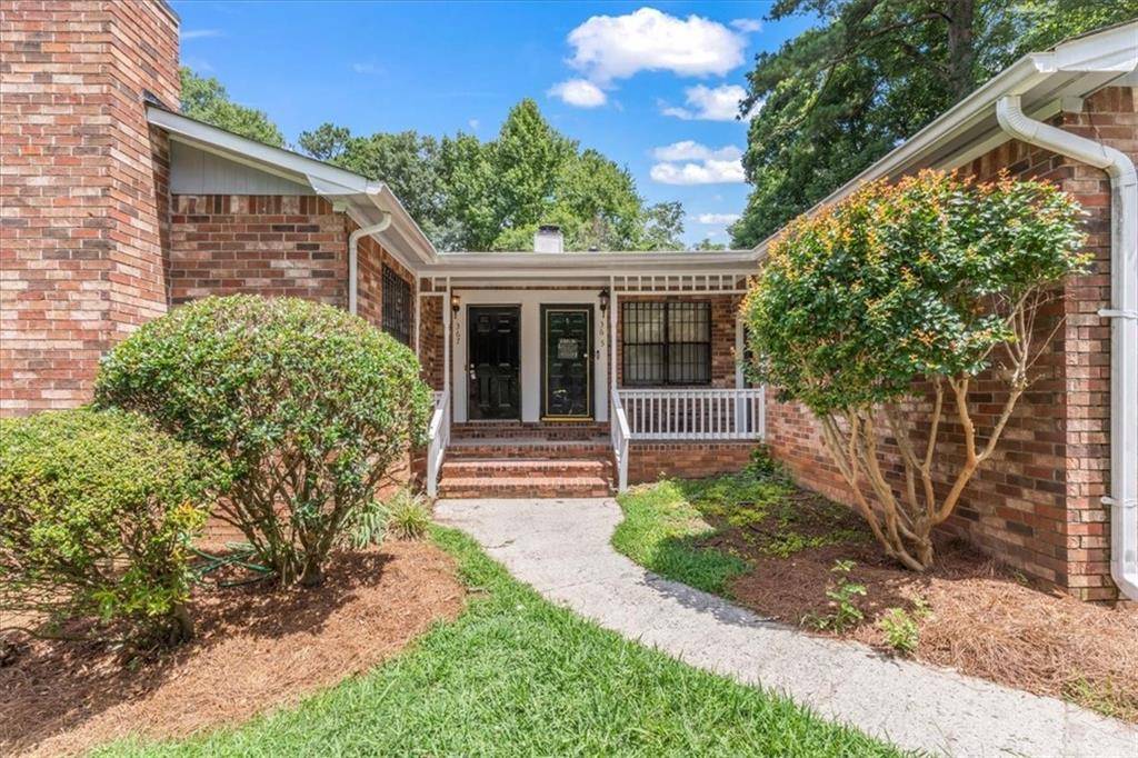 Riverdale, GA 30274,365 Riverbrook CT