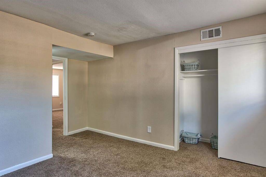 Smyrna, GA 30082,300 Hurt RD #2404