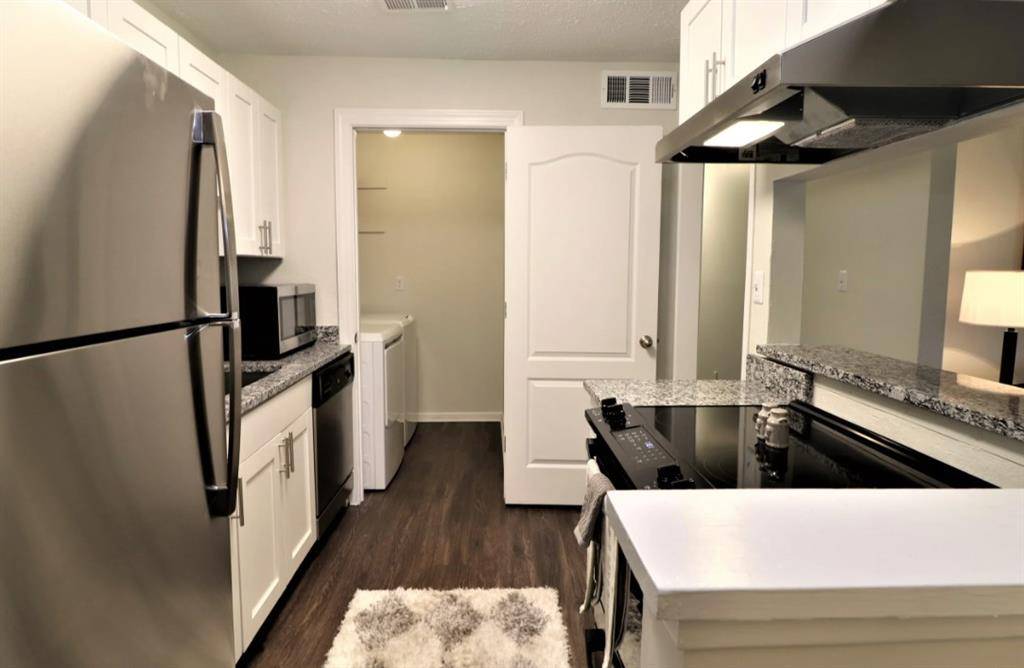 Atlanta, GA 30339,3200 Post Woods DR #3228B