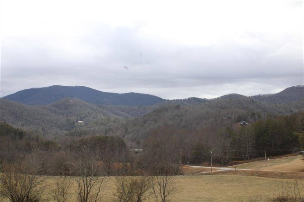 Blairsville, GA 30512,563 CRAIG GAP RD