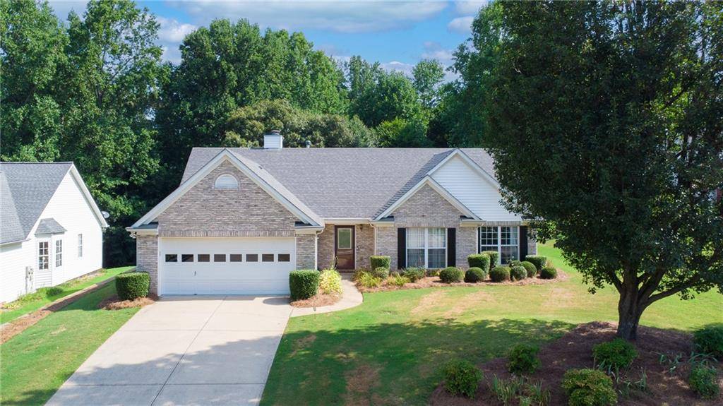 Flowery Branch, GA 30542,6172 Glen Oak DR