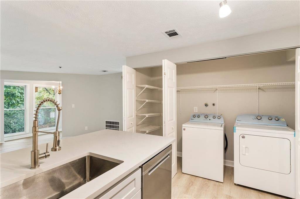 Stone Mountain, GA 30083,4315 Orchard Park CT