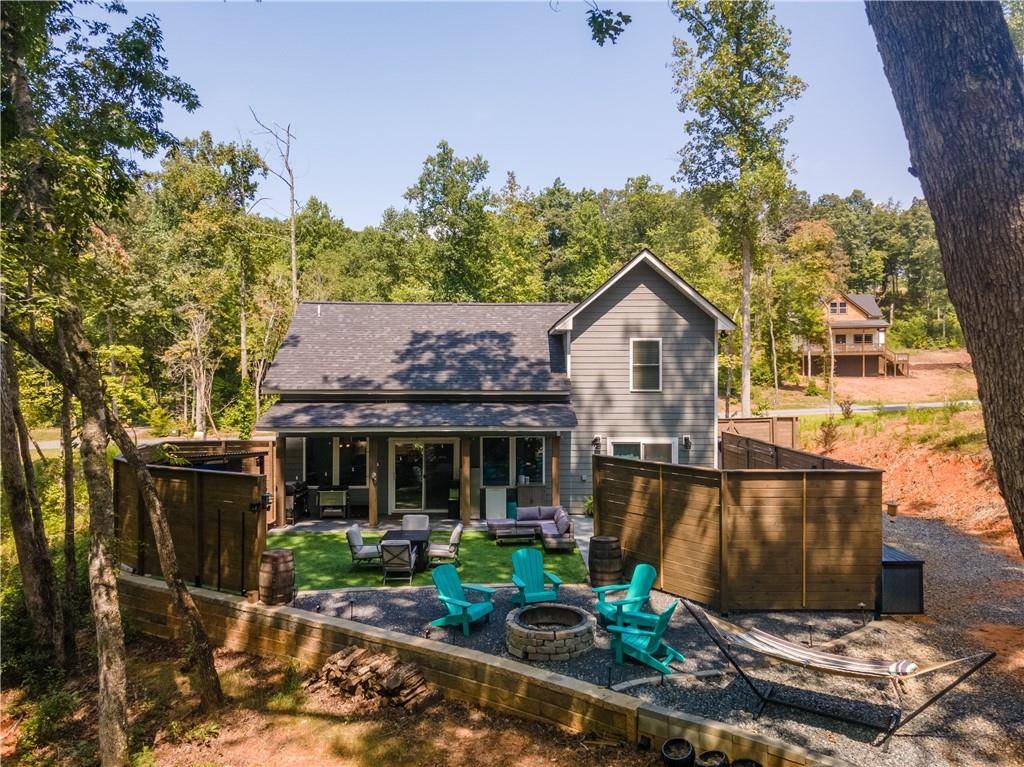 Ellijay, GA 30540,123 Lake Top LN