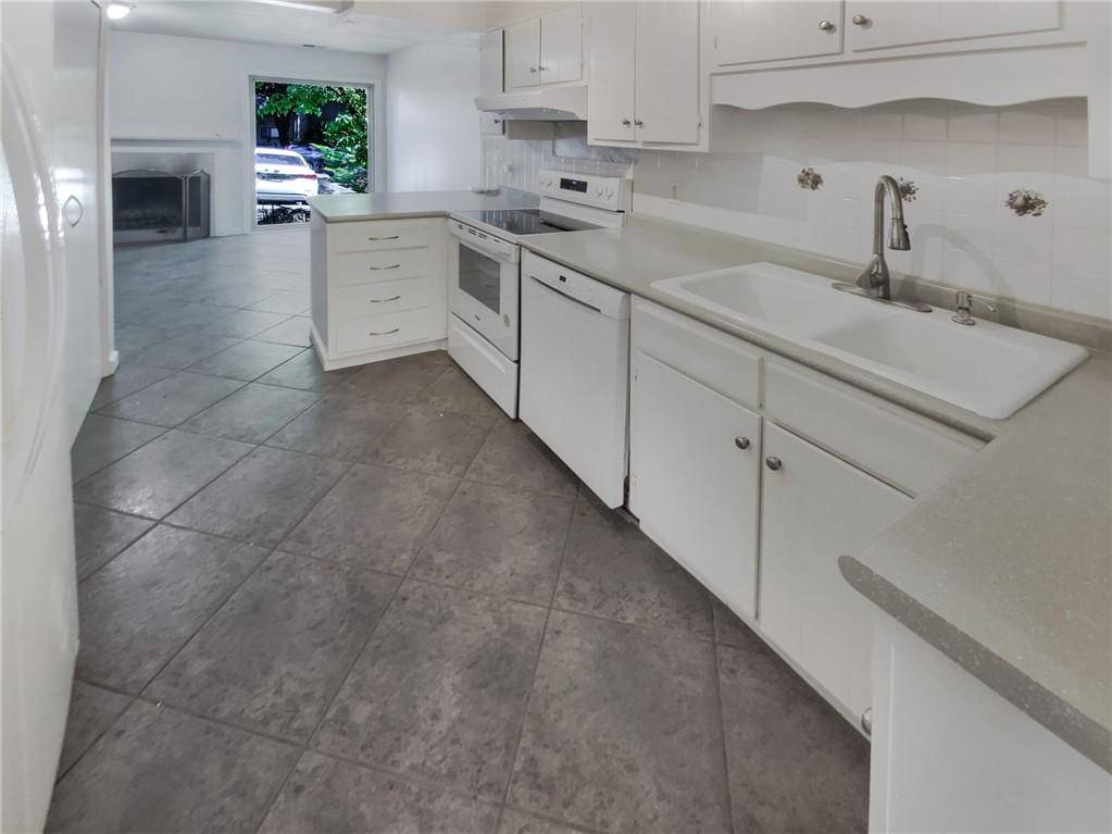 Atlanta, GA 30339,3805 Stonewall TER SE #3805