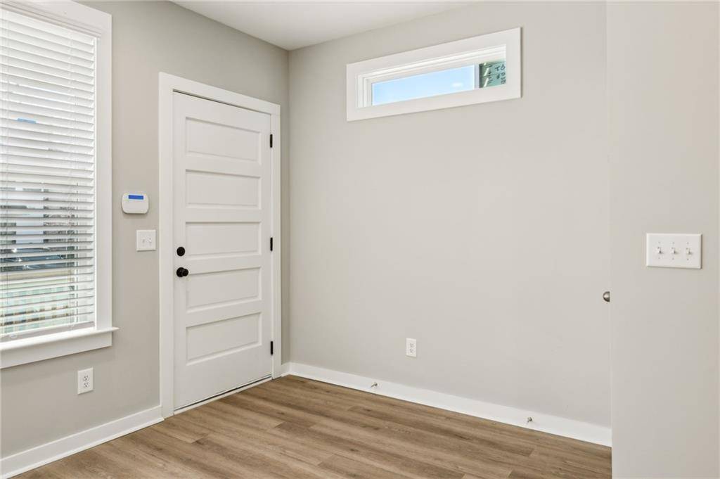 Atlanta, GA 30310,1095 Tucker AVE #401