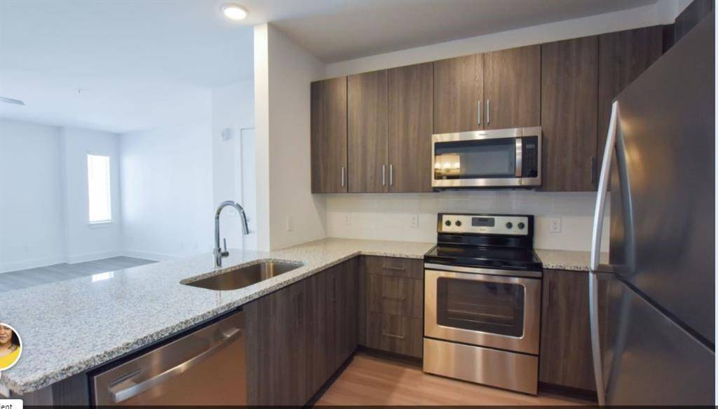 Atlanta, GA 30312,1099 Boulevard SE #1215