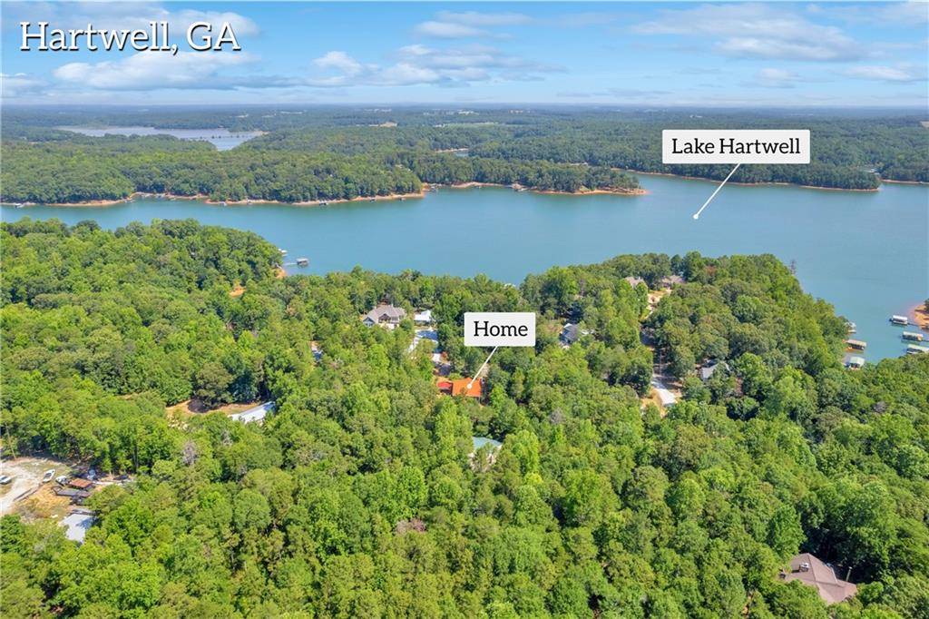 Hartwell, GA 30643,52 Breezy Point DR