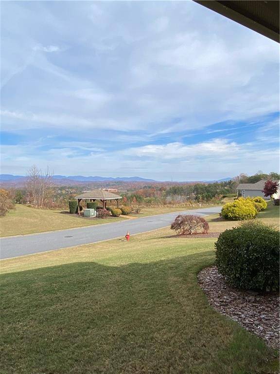 Dahlonega, GA 30533,207 Village DR