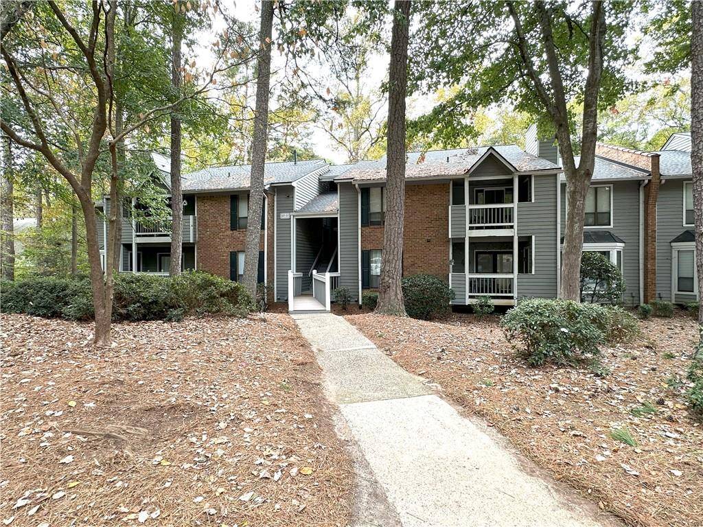 Roswell, GA 30075,501 Warm Springs CIR