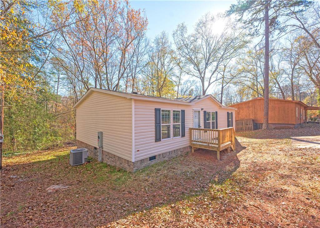 Martin, GA 30557,671 Lake Harbor TRL