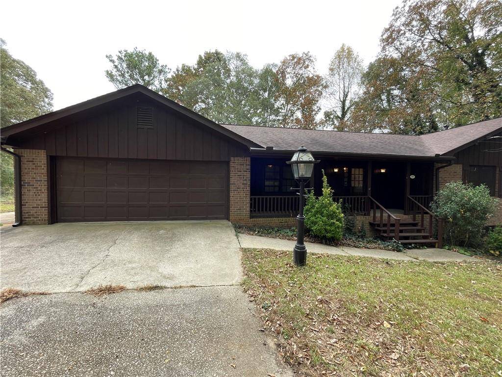 Stockbridge, GA 30281,160 Country Roads CIR