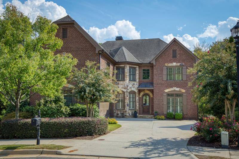 Sandy Springs, GA 30328,525 Glenmanor CT