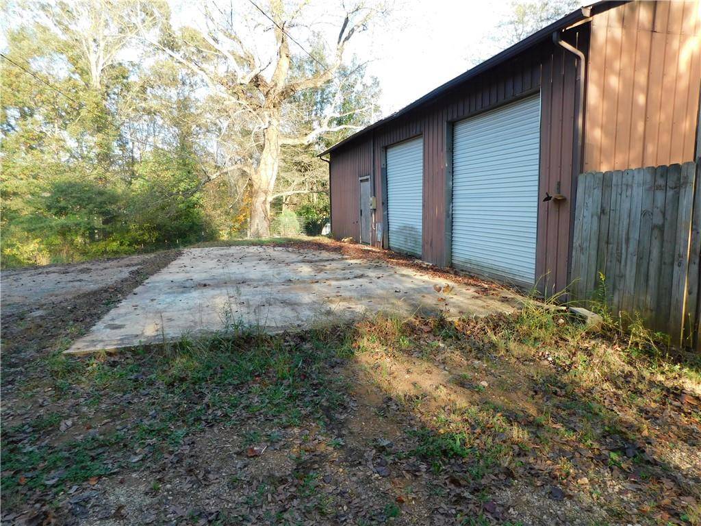 Pendergrass, GA 30567,527 Guy Cooper RD