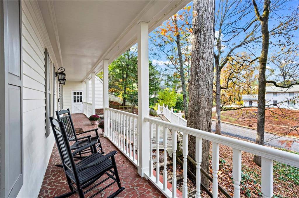 Sandy Springs, GA 30328,905 Edgewater TRL