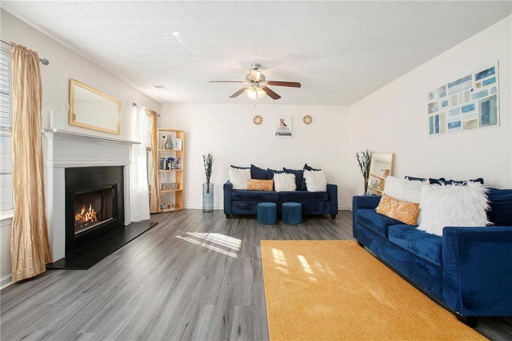Atlanta, GA 30349,6476 SNOWDEN DR