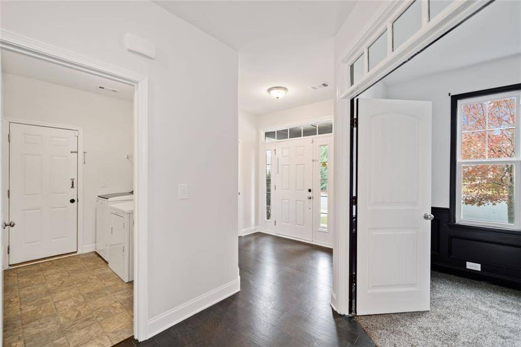 Canton, GA 30114,904 Berry CT