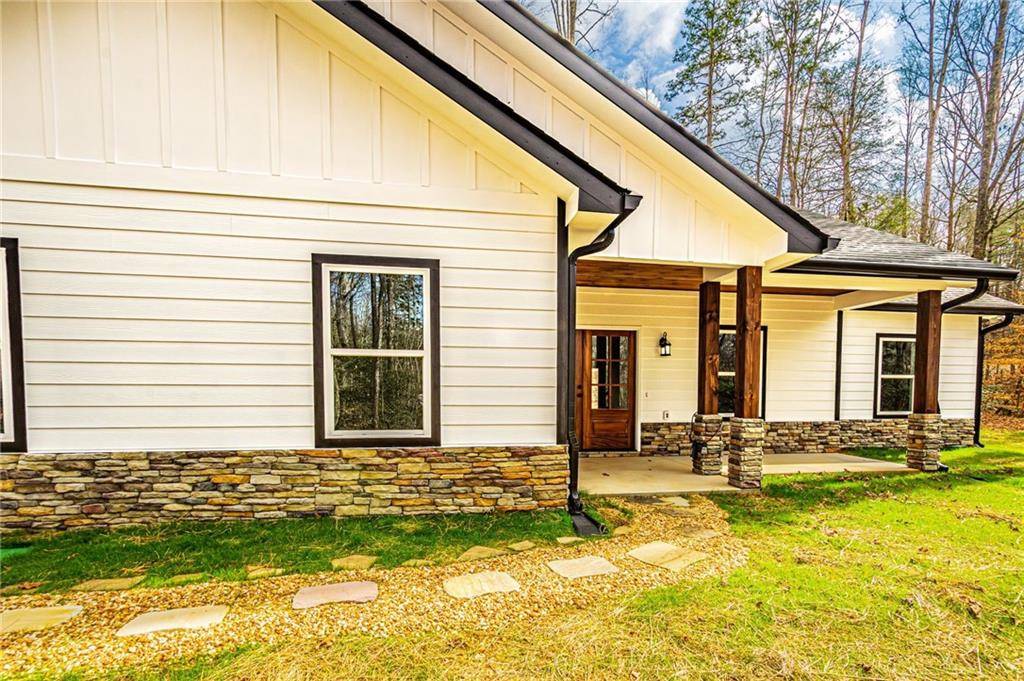 Dahlonega, GA 30533,90 Lake Point DR