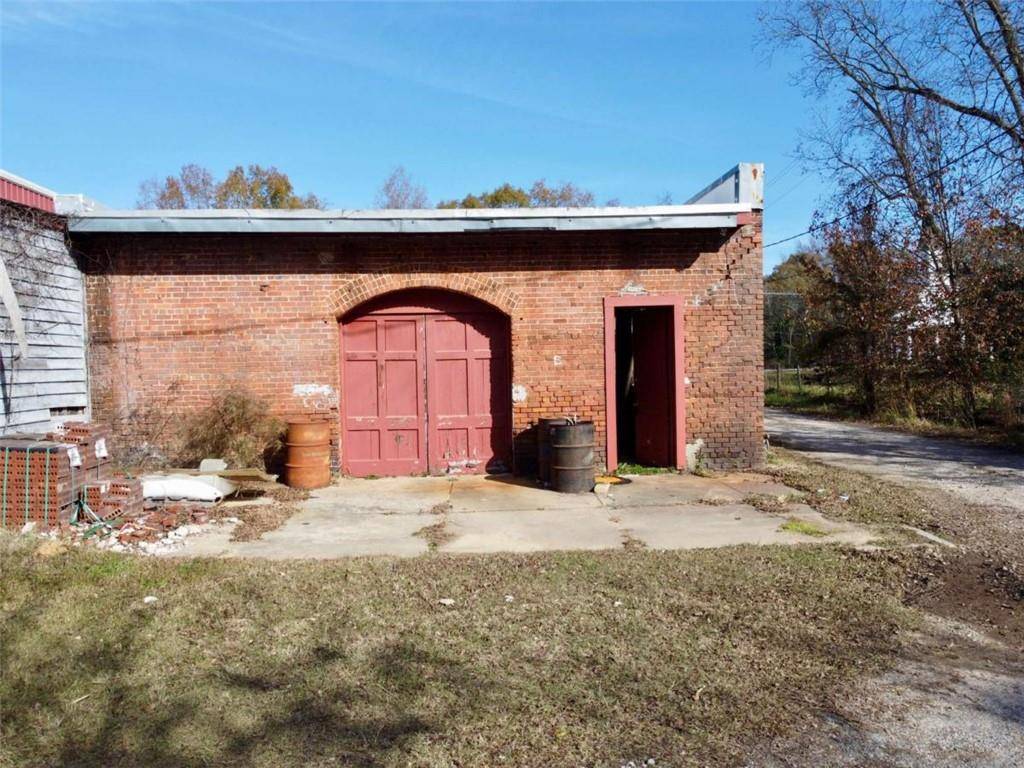 Rutledge, GA 30663,135 Martha Lane