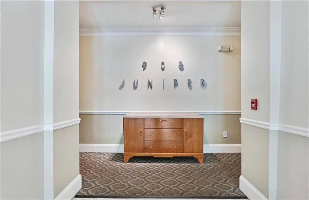 Atlanta, GA 30309,908 Juniper ST NE #205