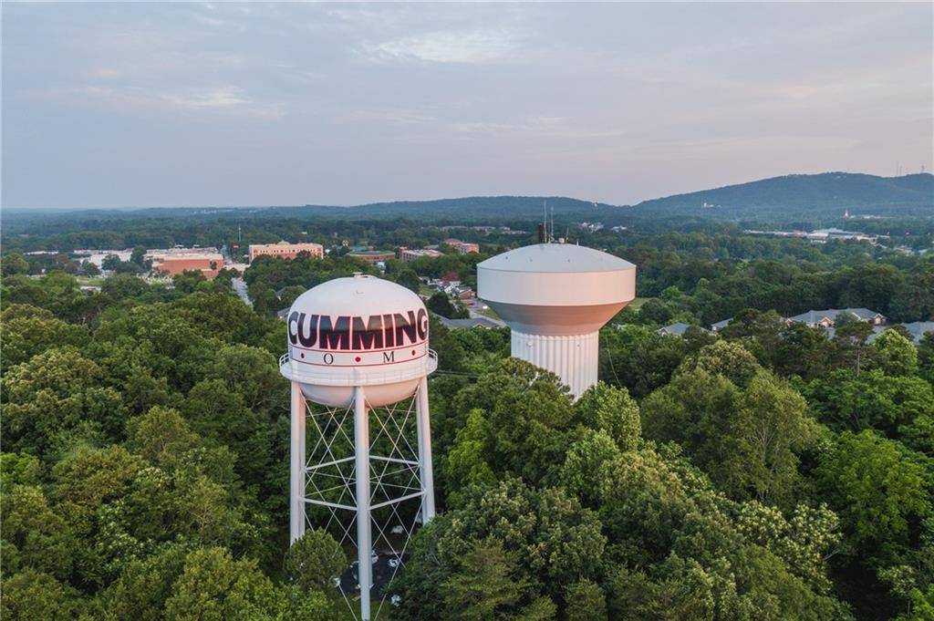 Cumming, GA 30040,687 Summitt Hill WAY